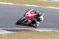 brands-hatch-photographs;brands-no-limits-trackday;cadwell-trackday-photographs;enduro-digital-images;event-digital-images;eventdigitalimages;no-limits-trackdays;peter-wileman-photography;racing-digital-images;trackday-digital-images;trackday-photos